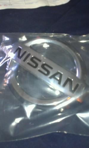 Nissan sentra front grille emblem 04'-12' or maxima 07'-08'