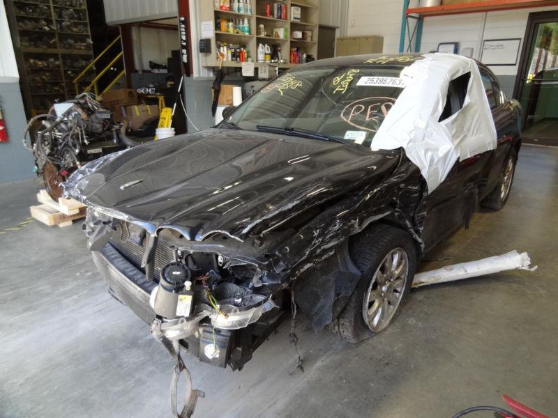 Transmission automatic removed from a 2002 jaguar x-type 2.5l with 39,450 miles