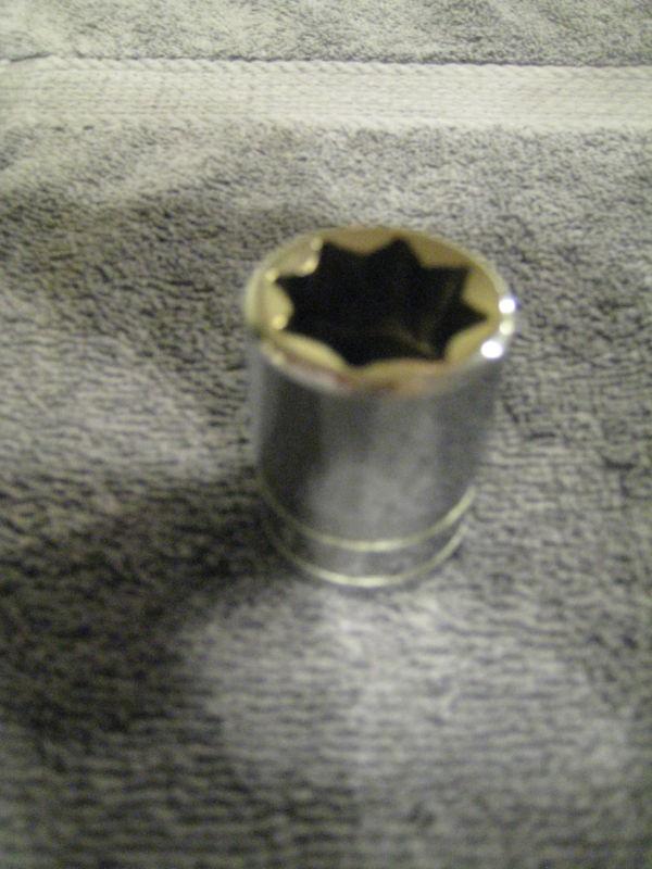 Snap-on      1/2" drive 11/16" 8 pt double square socket sw422****l@@k****