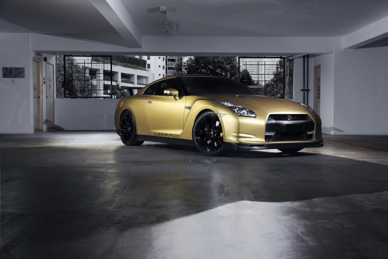 Nissan gold r35 gtr gt-r skyline hd poster super car print multiple sizes avail