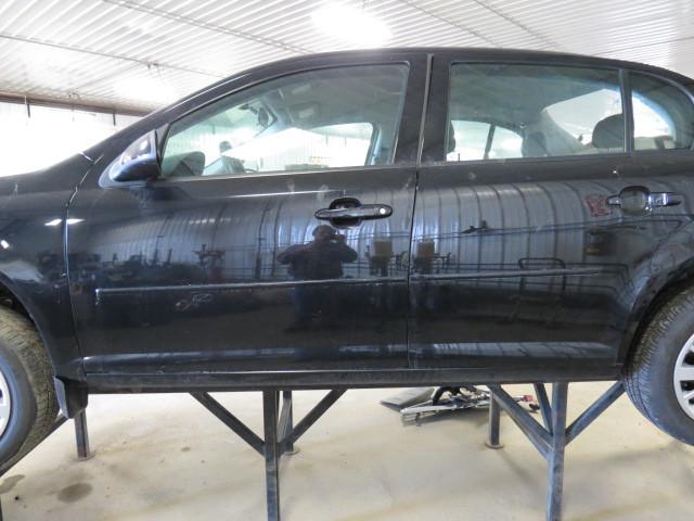 2010 chevy cobalt 52074 miles front door left 2582764