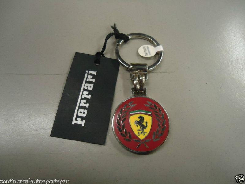 Authentic ferrari 2007 f1 world champions metal keychain  9499