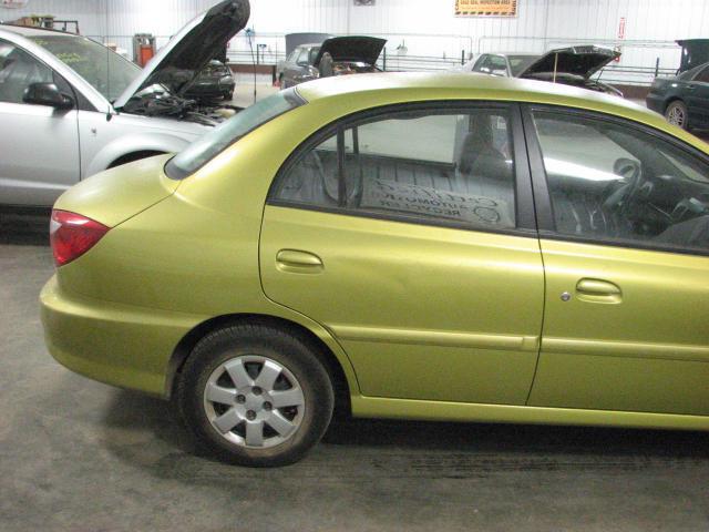 2001 kia rio tail lamp light right