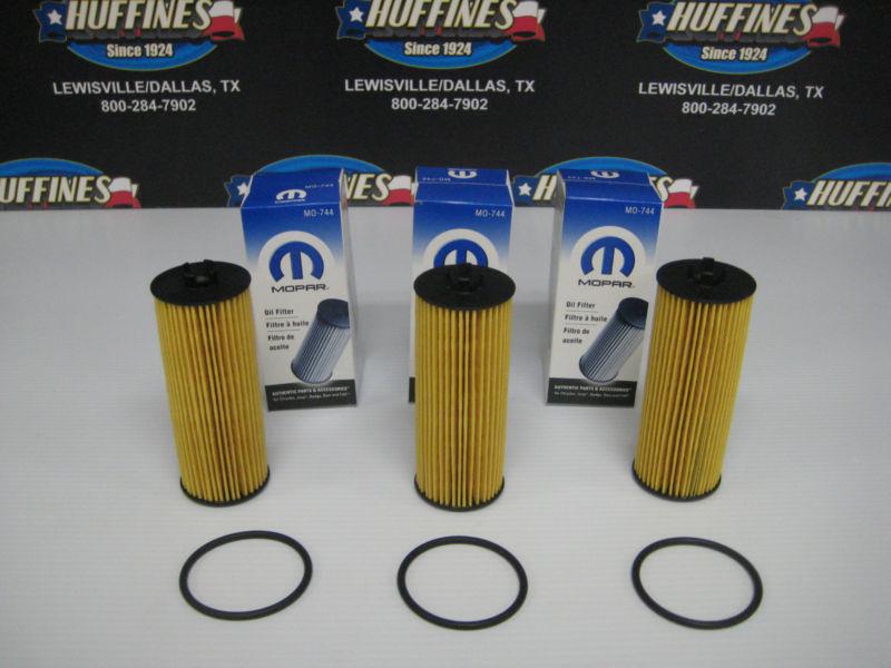 New o.e.m. mopar 2011-2013 dodge chrysler jeep 3.6l pentastar oil filter 3-pack