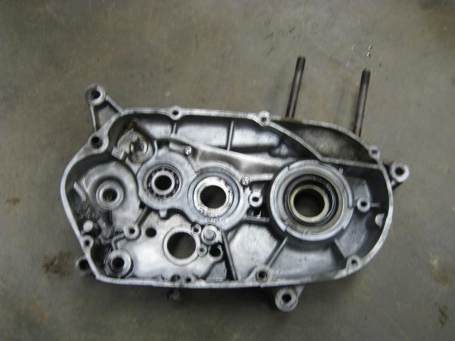 1973 yamaha dt250 - right side inner crankcase 