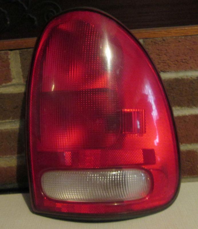 Dodge chrysler plymouth mini-van 96-00, duango 98-02 tail light assembly right