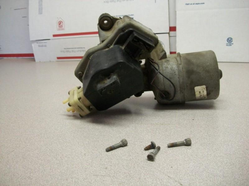 Windshield wiper motor assembly  - late 1973 74 75 76  gm full size 76cc1-9d