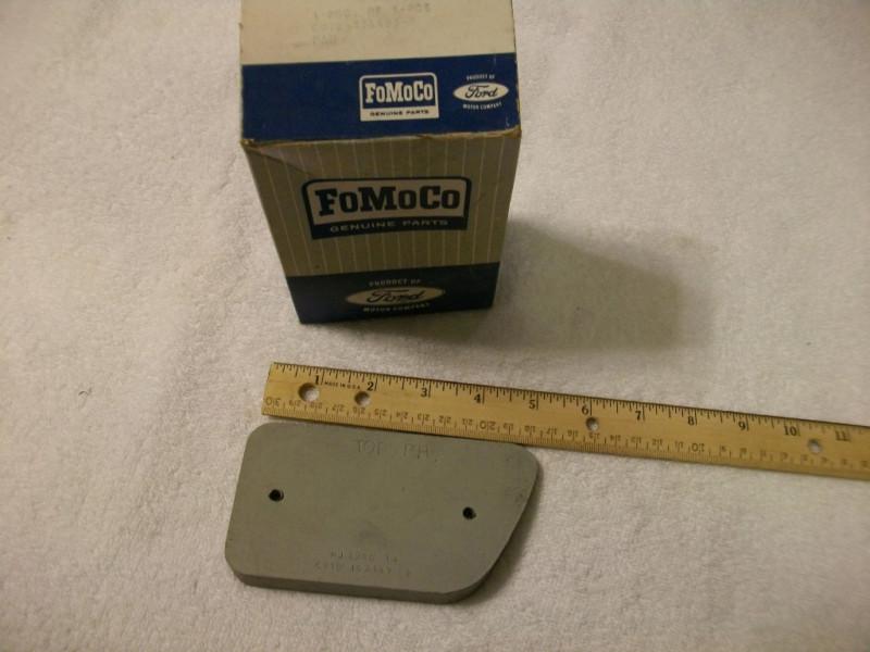 1968 ford f100 reflector pad c8tz 13a493b rh nos 