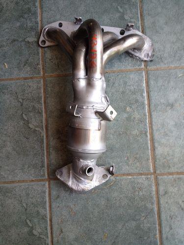 2002 nissan altima exhaust manifold with catalytic converter