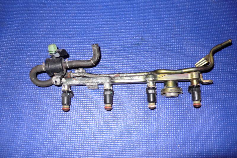 find-2001-2002-2003-2004-2005-honda-civic-fuel-injectors-with-rail-in