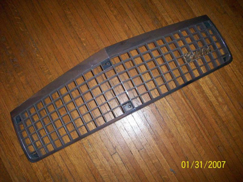 1990 cadillac fleetwood fwd grille grill