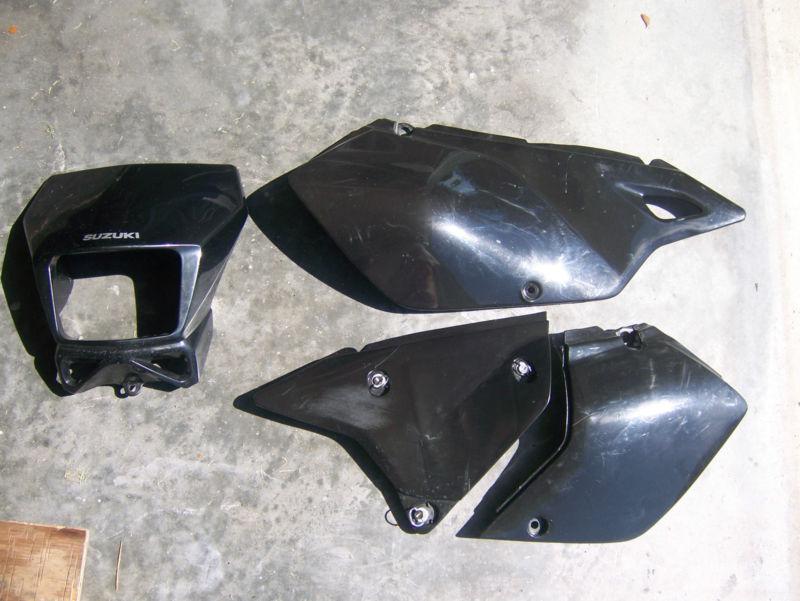 Suzuki drz 400 side panels