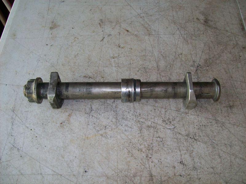 2006 suzuki gsxr600/750 oem rear wheel axle & chain blocks 