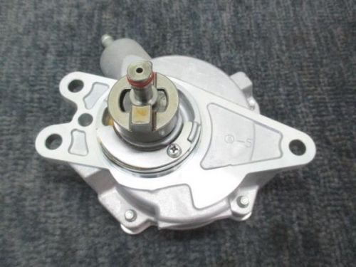 Toyota isis 2012 vacuum pump [1228550]