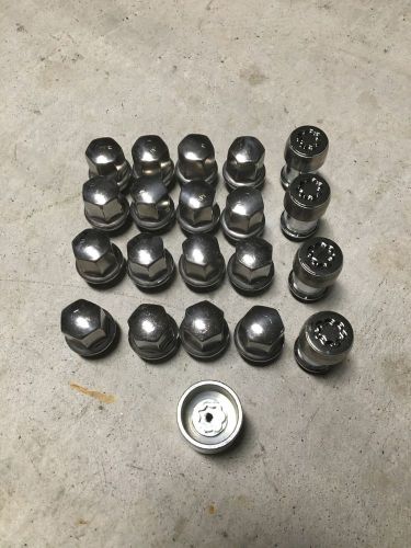 Oem dodge ram 1500 lug nuts &amp; locks w/ key 14x1.5 (2012-2016 only) *mint*