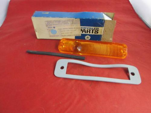 Left park lite lens amber fits 1964 plymouth models nos mopar 2495507