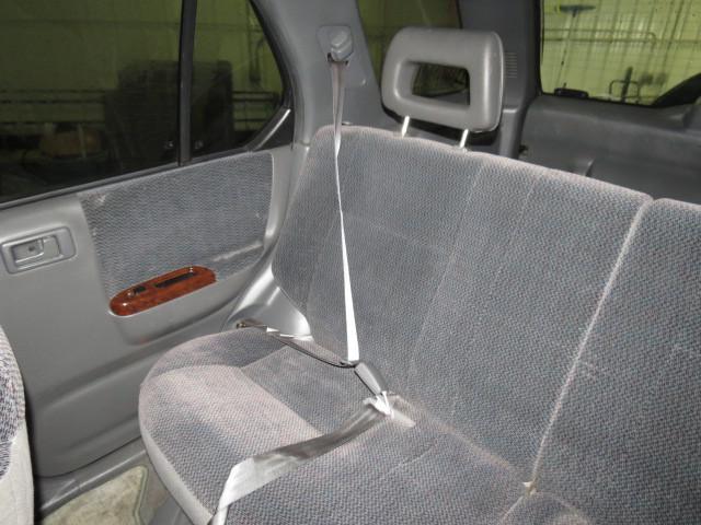 1998 honda passport rear seat belt & retractor only rh passenger gray