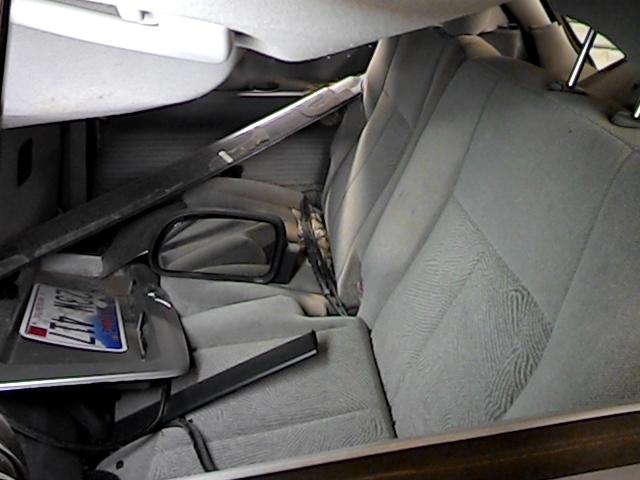 2006 chevy trailblazer ext rear seat belt & retractor only 3rd row right gray