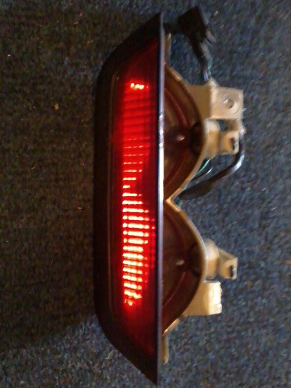 1994 jeep grand cherokee laredo tailgate top stop light