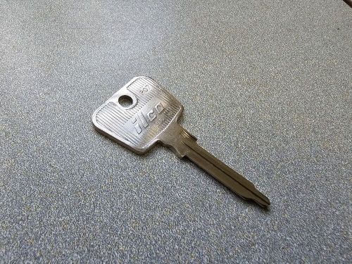 New uncut porsche 911 912e 930 914 914-6 ignition door valet key blank