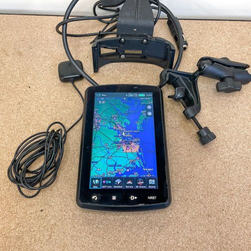 Garmin aera 796 touchscreen aviation gps