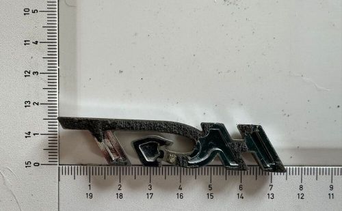 Genuine/oem fiat &#039;hgt&#039; badge/name plate/lettering for fiat punto mk2 46523780