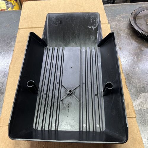 Mercruiser 4.3 v6 alpha one engine cover