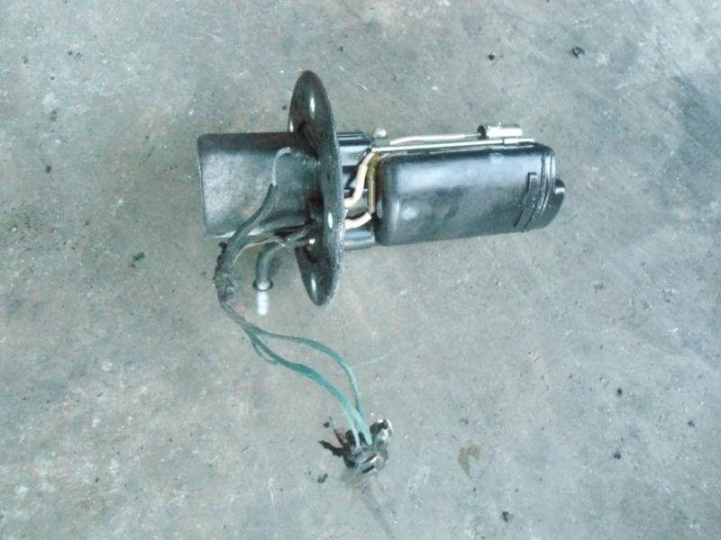 2005 suzuki gsxr600 gsxr gsx r 600 gsx-r600 gas tank fuel pump