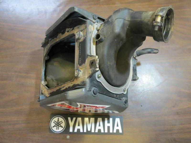 2001 yamaha yz250f airbox air box filter chamber housing 99 00 01 02 03 