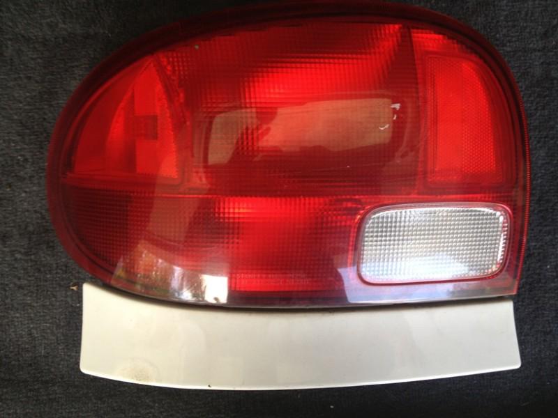 1995 95 geo chevy metro  driver left tail light oem