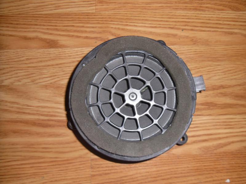 Mercedes bose speaker clk 2038201302