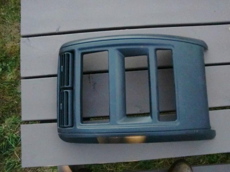 97-01 jeep cherokee xj center dash bezel