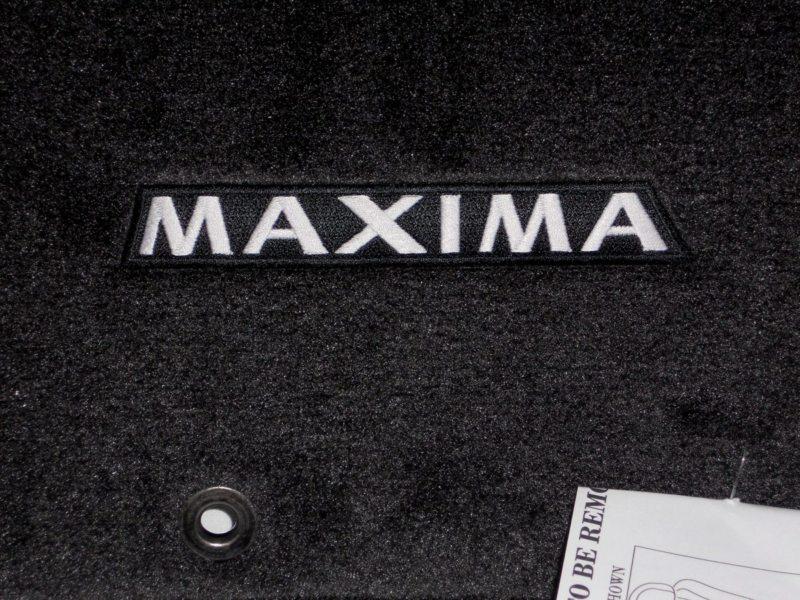 2004 to 2008 nissan maxima carpeted floor mats - factory oem replacements- black