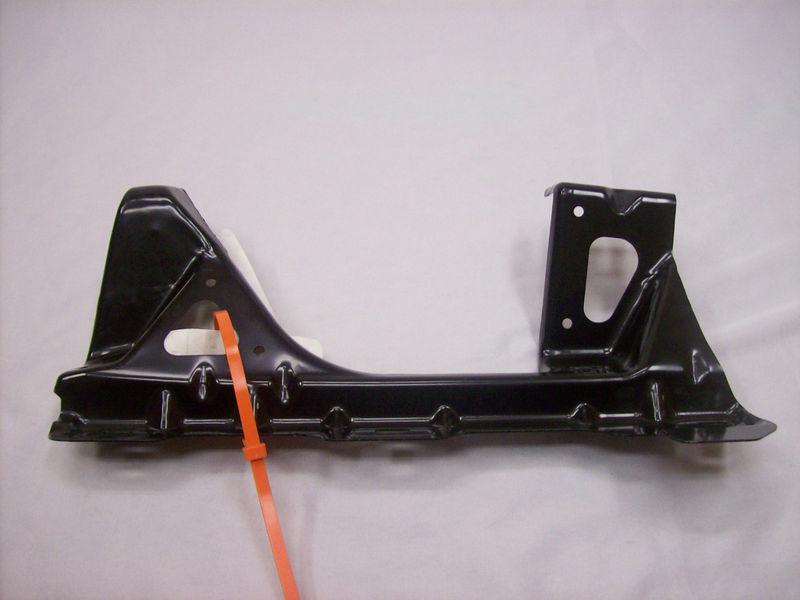 11 12 13 chevy silverado passengers side hood stop bumper bracket