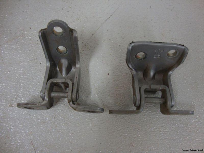 2006 kia sportage passenger rear door hinges