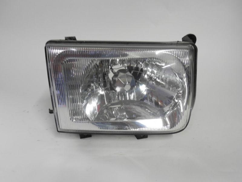 97 98 99 infiniti qx4 oem left headlight nice!