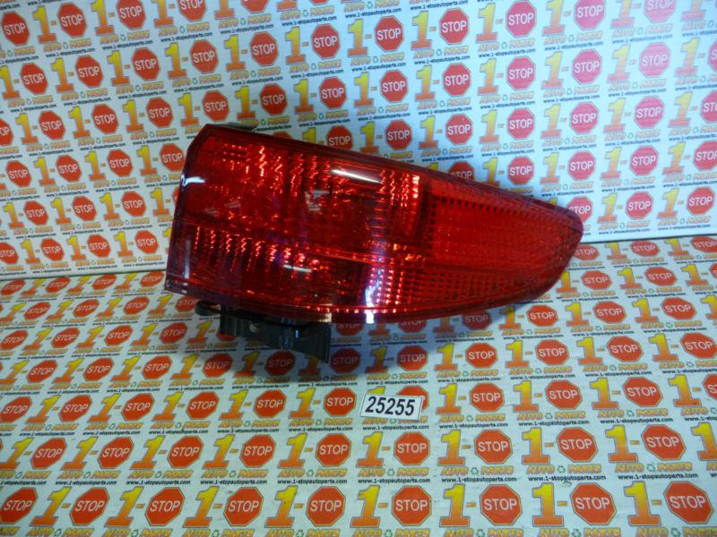 2005 honda accord 4dr sedan passenger/right side tail light lamp oem