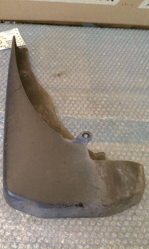 2007 nissan pathfinder oem left front mud flap