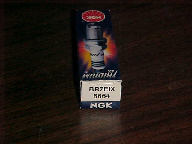   new in box ngk iridium ix spark plug    br7eix