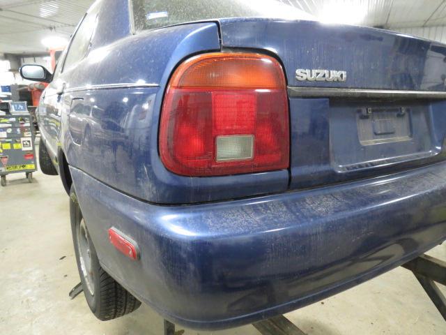 2001 suzuki esteem tail lamp light left