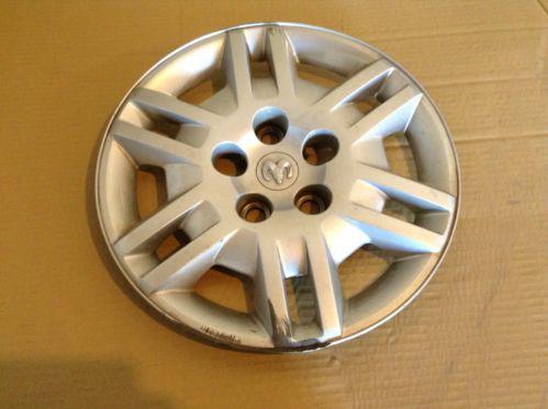 05-07 dodge caravan hubcap 15" wheel oem part 04743701aa