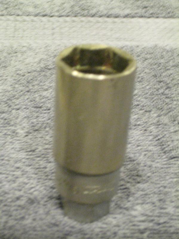 Snap-on tools 3/8" drive 13/16" / 20.6mm spark plug socket s9704f