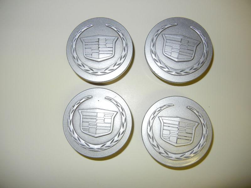 01-07 cadillac cts 17" silver center hub caps set 4 9594649