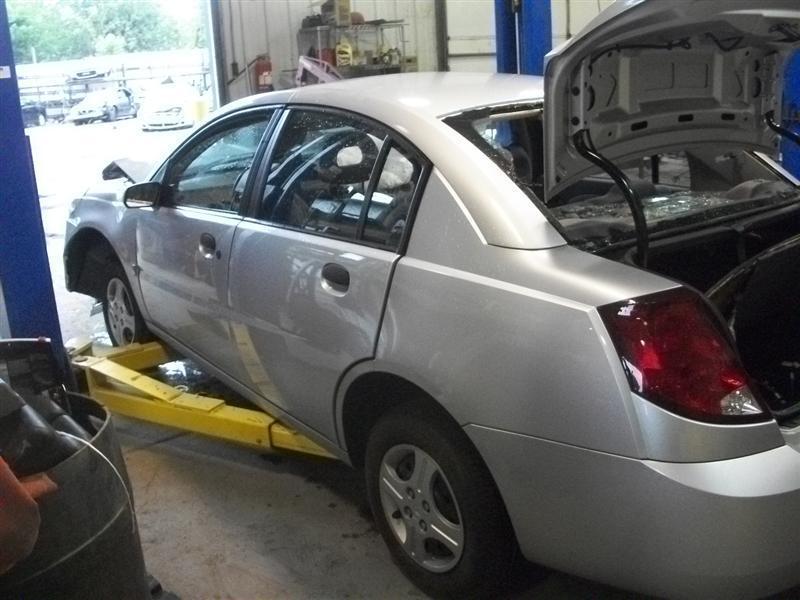 04 05 saturn ion loaded beam axle 637578