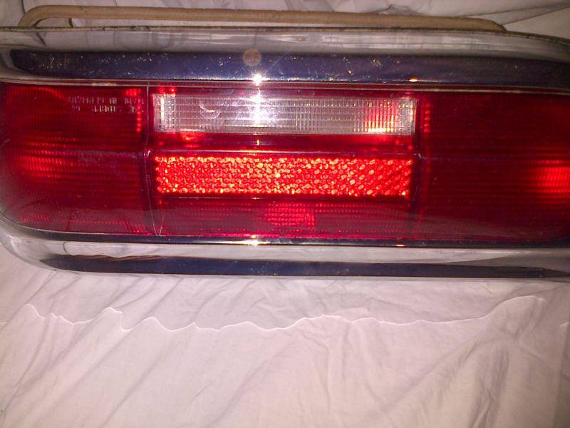 Mercedes 230 250 230 sl 1963-68 right tail light red oem 113 pagoda chromed 