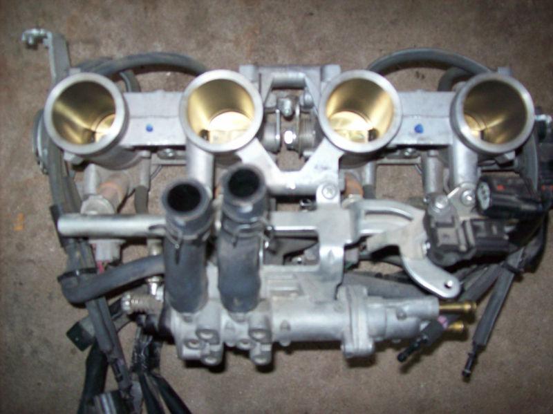 2009 yamaha fz6r throttle bodies