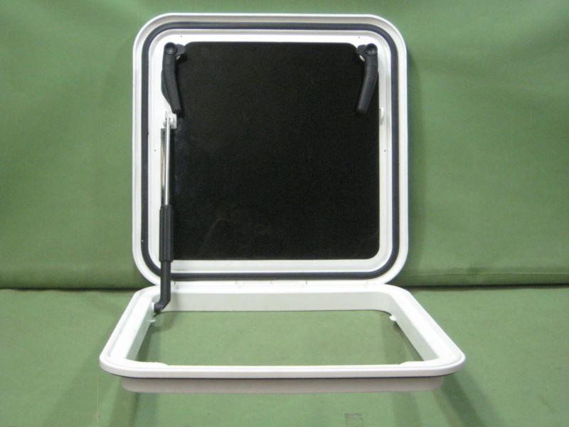 Bomar hatch white plastic 17" square cut out hatch