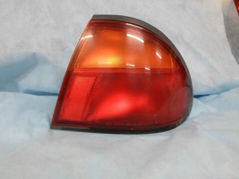 1997 mazda protege passenger side taillight assembly