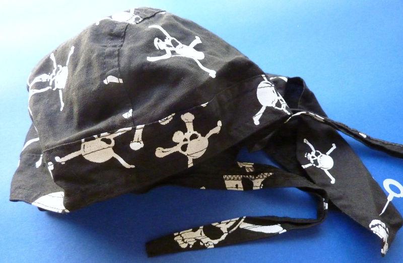 Skull & crossbone skull cap hat du doo rag 