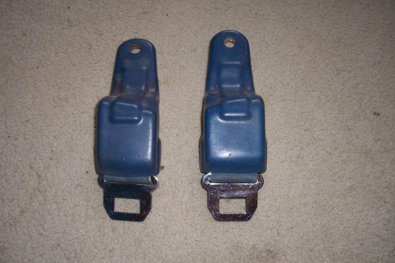 1967-1969 blue front retractor seat belts chevy camaro  firebird